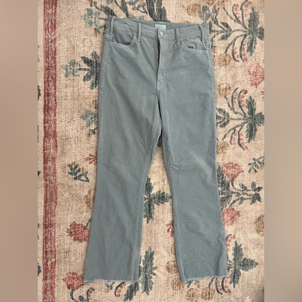 MOTHER The Hustler Ankle Fray Pant in Stone Blue Corduroy Wash